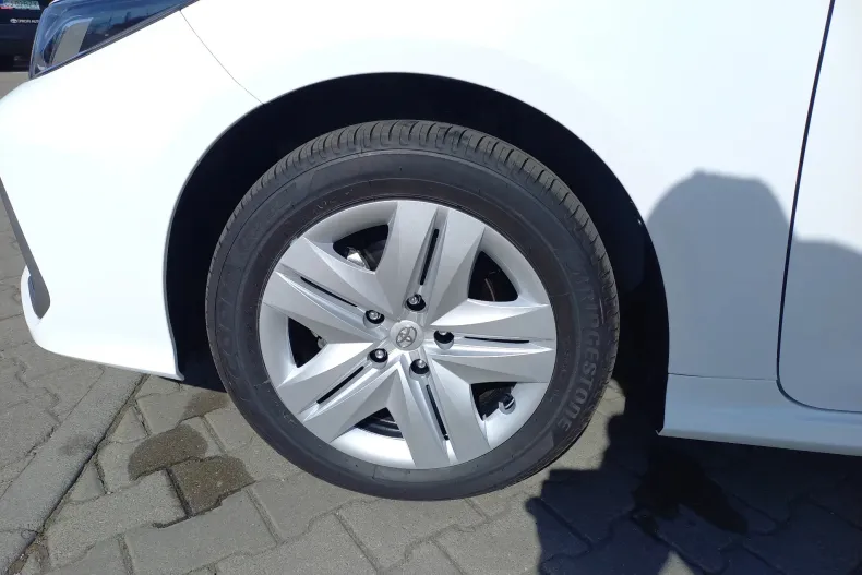 Toyota Corolla din 2025 cu 8.095 km - oferta TOY209006 - foto 28