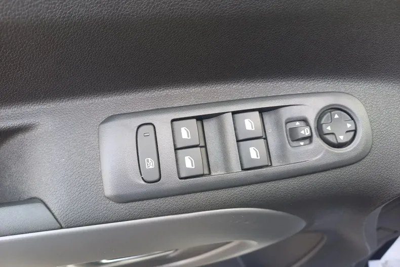 Toyota Proace din 2023 cu 23.900 km - oferta TOY209009 - foto 13