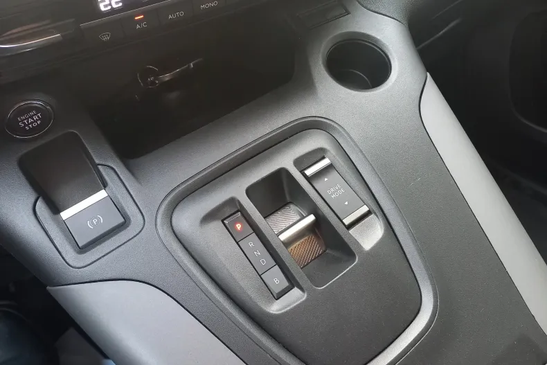 Toyota Proace din 2023 cu 23.900 km - oferta TOY209009 - foto 31