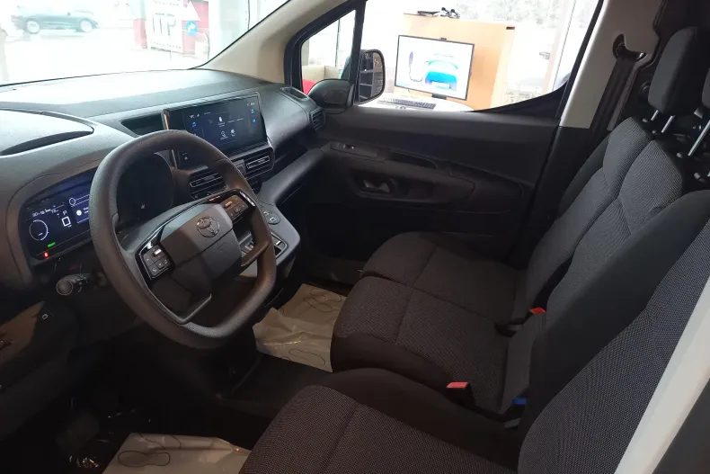 Toyota Proace din 2024 cu 4 km - oferta TOY209010 - foto 10