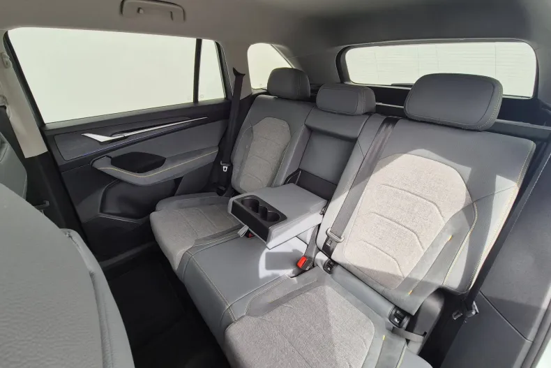 Skoda Kodiaq din 2026 cu 2.000 km - oferta SKO209023 - foto 12