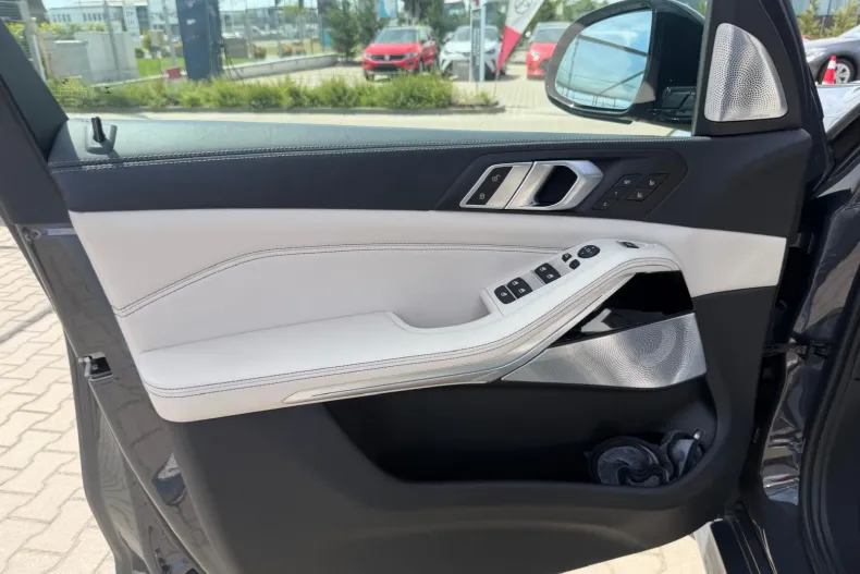 BMW X5 (Seria X) din 2022 cu 93.443 km - oferta BMW209029 - foto 19
