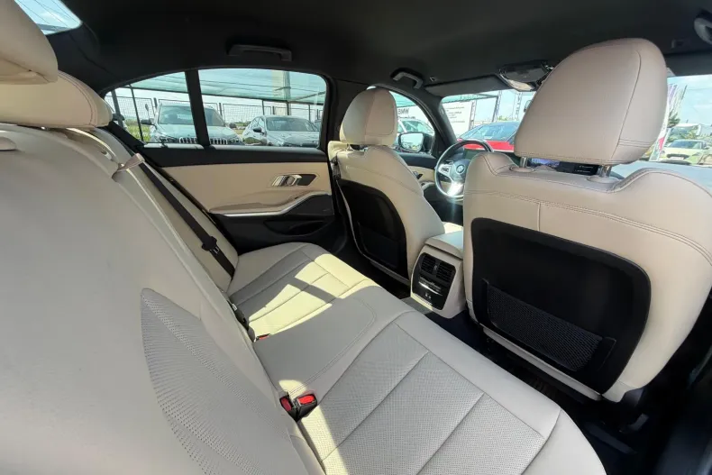 BMW 318d (Seria 3) din 2023 cu 99.785 km - oferta BMW209030 - foto 20
