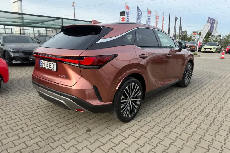 Lexus Seria RX din 2023 cu 46.657 km - oferta LEX209031 - foto 5