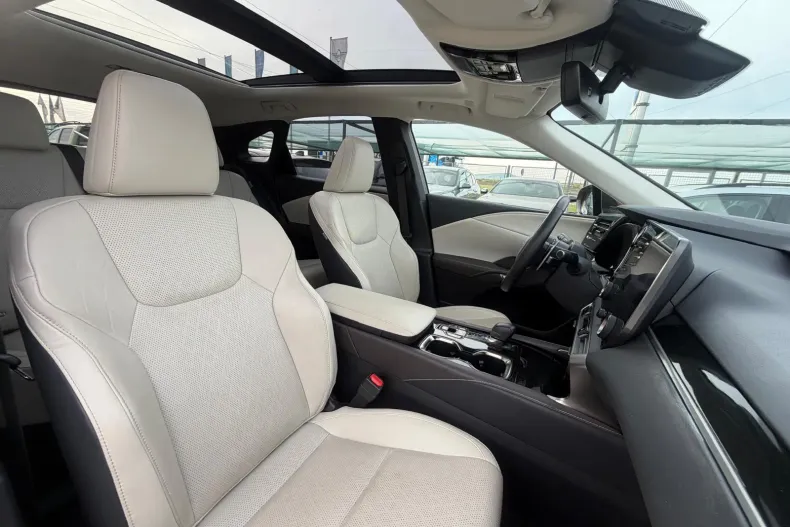 Lexus Seria RX din 2023 cu 46.657 km - oferta LEX209031 - foto 10