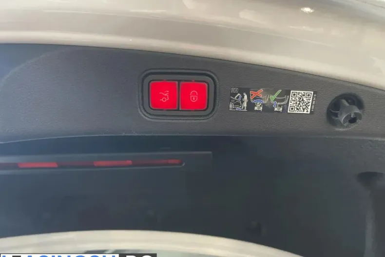 Mercedes-Benz E din 2023 cu 9.126 km - oferta MER209040 - foto 22