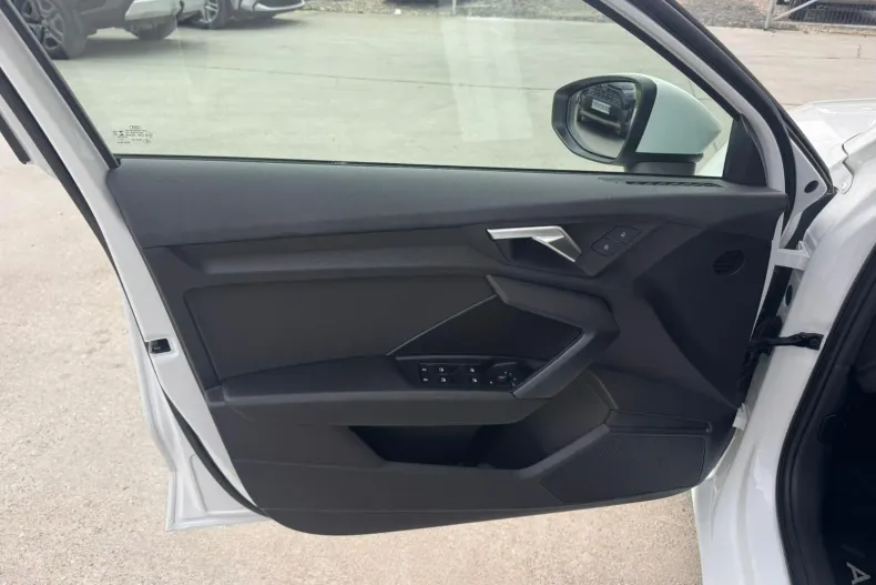 Audi A3 din 2020 cu 82.181 km - oferta AUD209043 - foto 10