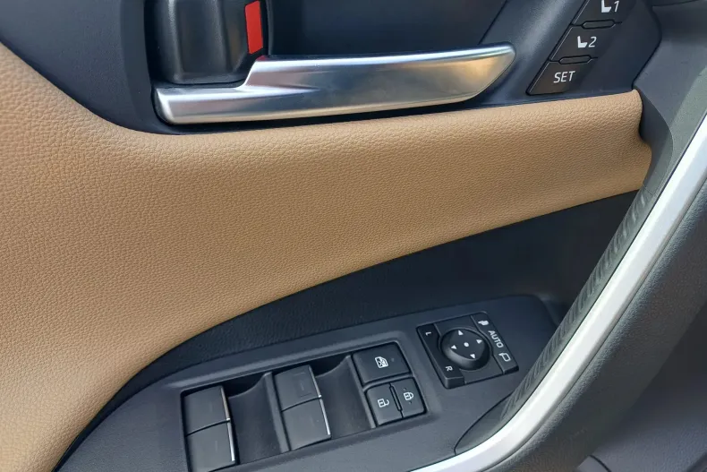 Toyota RAV4 din 2024 cu 14.311 km - oferta TOY209044 - foto 13