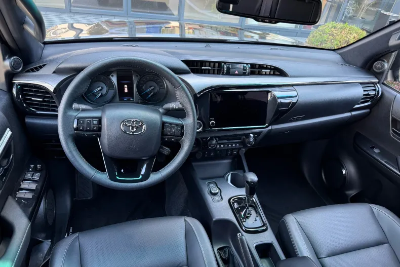 Toyota Hilux din 2025 cu 10 km - oferta TOY209047 - foto 13