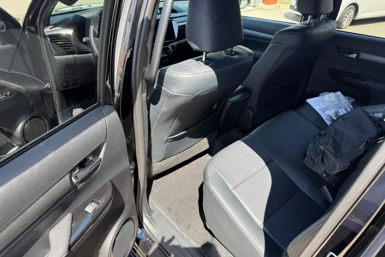 Toyota Hilux din 2025 cu 10 km - oferta TOY209047 - foto 21
