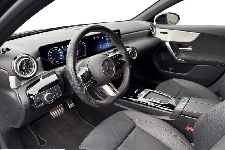Mercedes-Benz A 200 (Clasa A) din 2024 cu 18.340 km - oferta MER209083 - foto 7