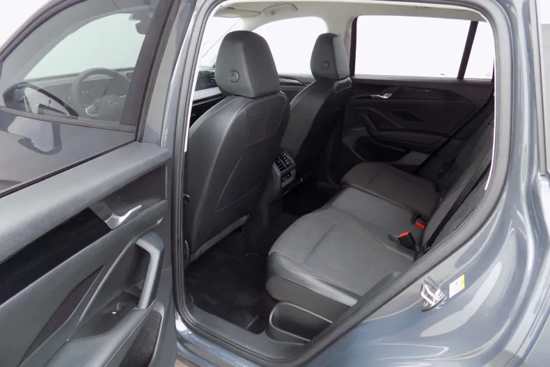 Volkswagen Tiguan din 2025 cu 11.589 km - oferta VOL209097 - foto 25