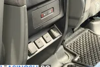 Land Rover Defender din 2021 cu 84.250 km - oferta LAN209102 - foto 8