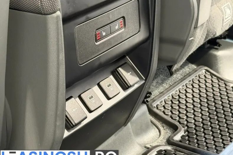 Land Rover Defender din 2021 cu 84.250 km - oferta LAN209102 - foto 8