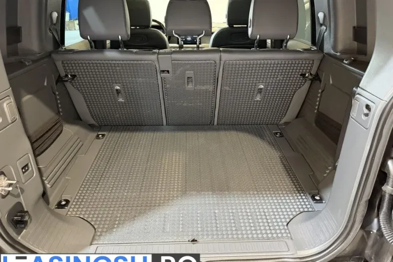 Land Rover Defender din 2021 cu 84.250 km - oferta LAN209102 - foto 35