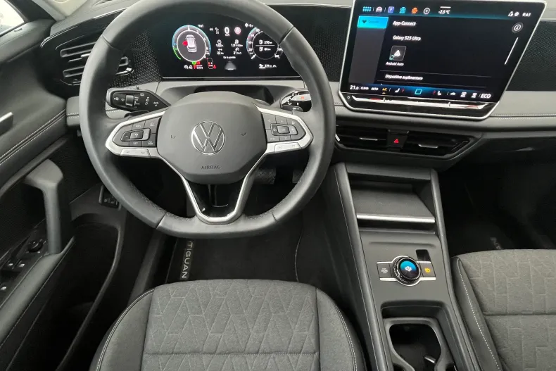 Volkswagen Tiguan din 2025 cu 7.200 km - oferta VOL209109 - foto 11