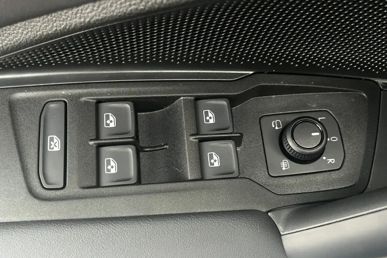 Volkswagen Tiguan din 2025 cu 7.200 km - oferta VOL209109 - foto 13