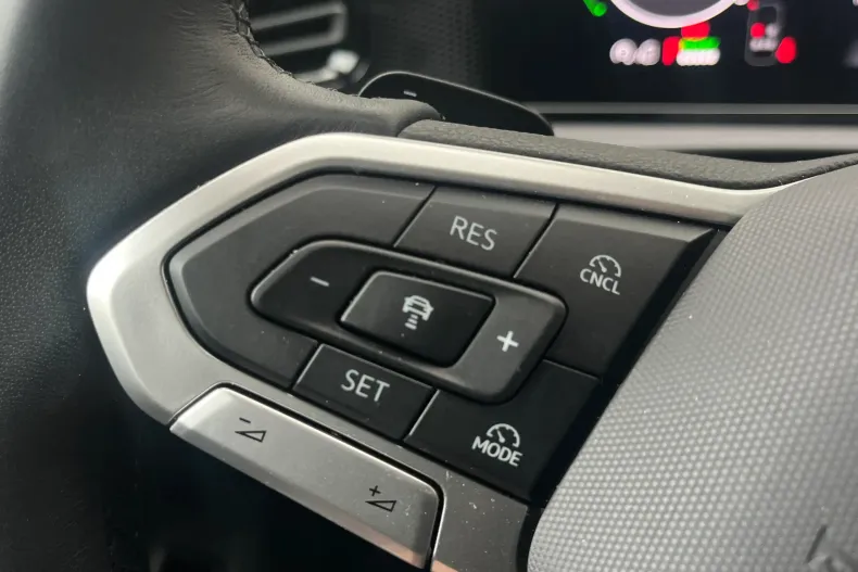 Volkswagen Tiguan din 2025 cu 7.200 km - oferta VOL209109 - foto 17