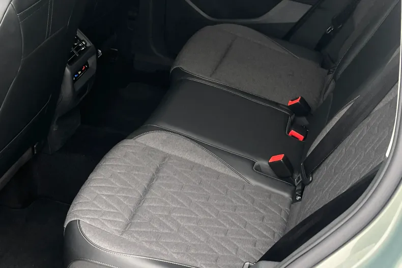 Volkswagen Tiguan din 2025 cu 7.200 km - oferta VOL209109 - foto 31