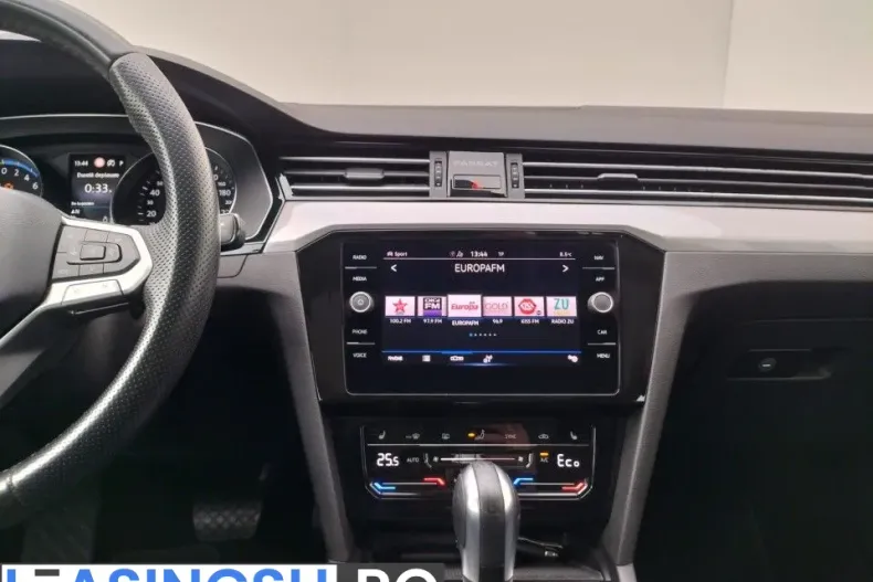 Volkswagen Passat din 2021 cu 45.625 km - oferta VOL209124 - foto 8