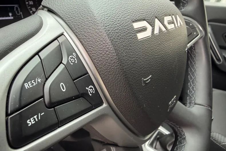 Dacia Duster din 2023 cu 62.000 km - oferta DAC209137 - foto 8