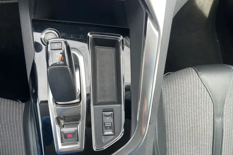 Peugeot 3008 din 2021 cu 109.735 km - oferta PEU209152 - foto 13