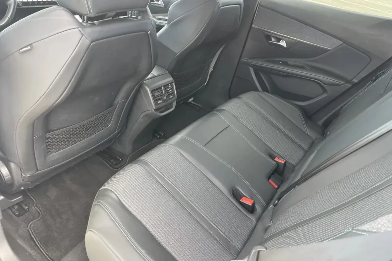 Peugeot 3008 din 2021 cu 109.735 km - oferta PEU209152 - foto 22
