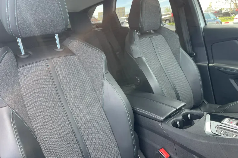 Peugeot 3008 din 2021 cu 109.735 km - oferta PEU209152 - foto 29