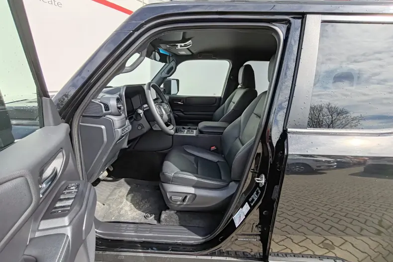 Toyota Land Cruiser din 2024 cu 18.951 km - oferta TOY209154 - foto 5