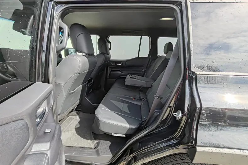 Toyota Land Cruiser din 2024 cu 18.951 km - oferta TOY209154 - foto 6