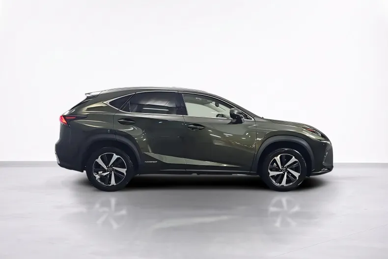 Lexus Seria NX din 2021 cu 33.257 km - oferta LEX209155 - foto 6