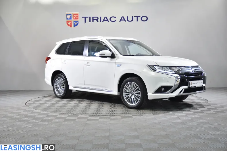 Mitsubishi Outlander din 2020 cu 127.600 km - oferta MIT209169 - foto 7