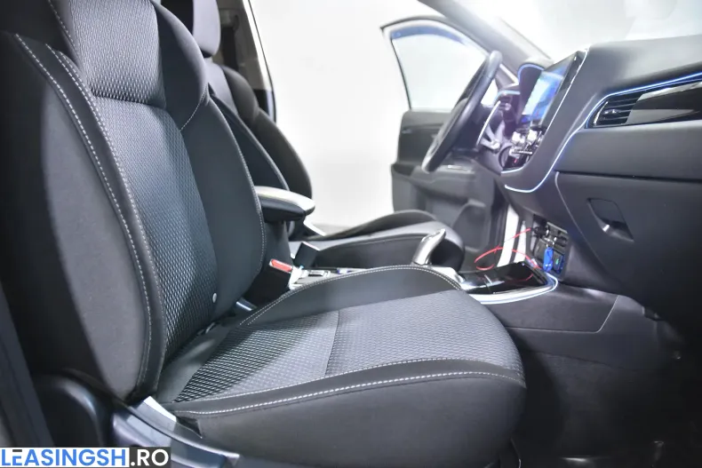 Mitsubishi Outlander din 2020 cu 127.600 km - oferta MIT209169 - foto 11