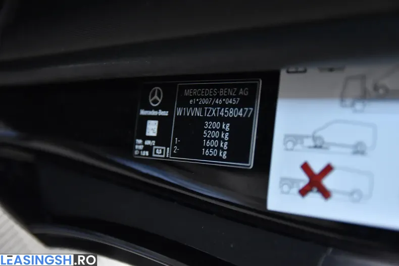 Mercedes-Benz V din 2025 cu 1.374 km - oferta MER209178 - foto 29