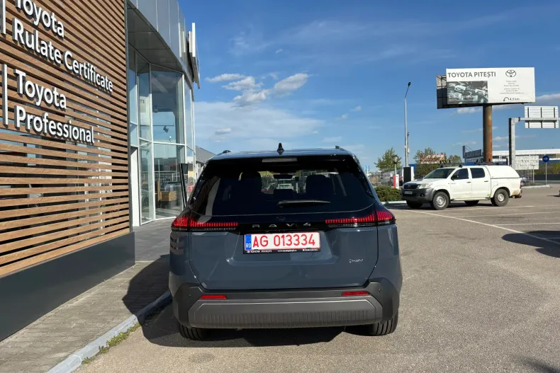 Toyota RAV4 din 2026 cu 10 km - oferta TOY209188 - foto 6