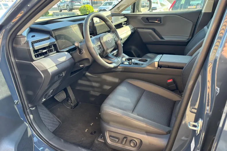 Toyota RAV4 din 2026 cu 10 km - oferta TOY209188 - foto 13