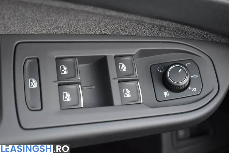 Volkswagen Golf din 2025 cu 10.000 km - oferta VOL209194 - foto 21