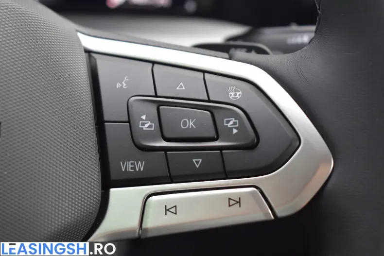 Volkswagen Golf din 2025 cu 10.000 km - oferta VOL209194 - foto 24