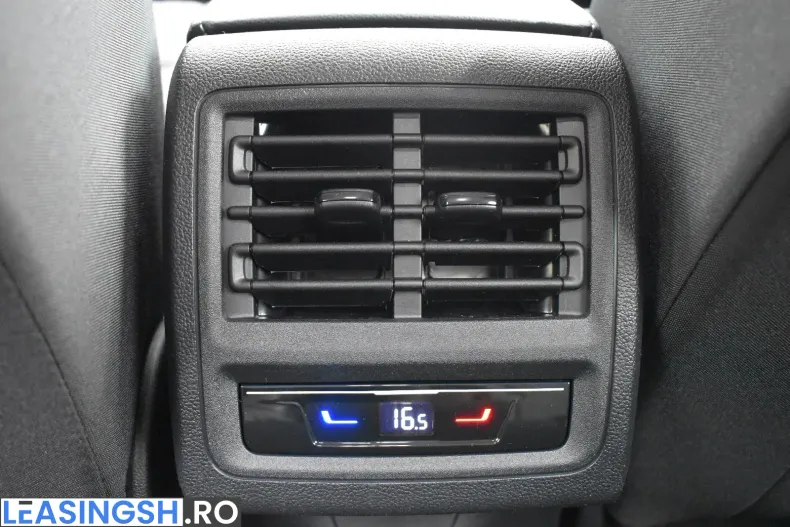 Volkswagen Golf din 2025 cu 10.000 km - oferta VOL209194 - foto 27