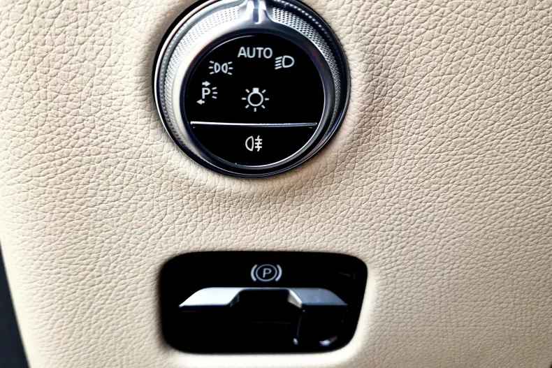 Mercedes-Benz GLC din 2023 cu 53.000 km - oferta MER209197 - foto 27