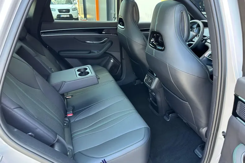 BYD Seal U din 2025 cu 28 km - oferta BYD209201 - foto 16