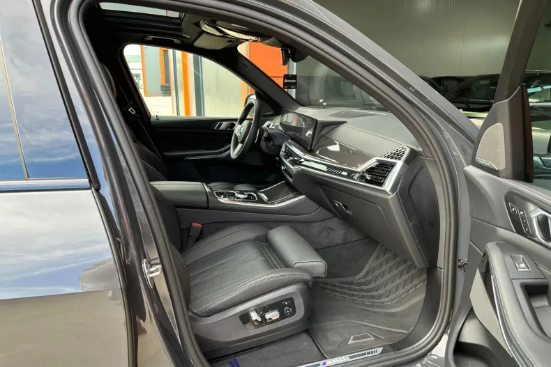 BMW X5 M (Seria X) din 2025 cu 13.236 km - oferta BMW209202 - foto 11