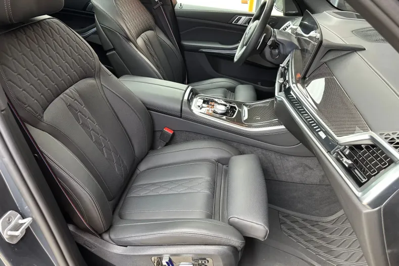 BMW X5 M (Seria X) din 2025 cu 13.236 km - oferta BMW209202 - foto 13