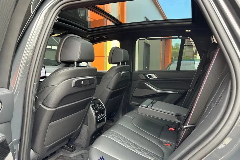 BMW X5 M (Seria X) din 2025 cu 13.236 km - oferta BMW209202 - foto 20