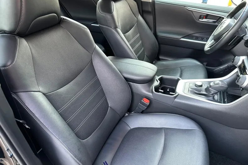 Toyota RAV4 din 2022 cu 100.427 km - oferta TOY209203 - foto 14