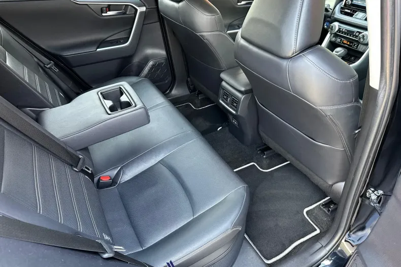 Toyota RAV4 din 2022 cu 100.427 km - oferta TOY209203 - foto 15