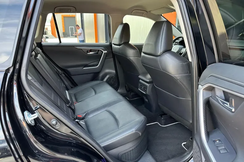 Toyota RAV4 din 2022 cu 100.427 km - oferta TOY209203 - foto 16