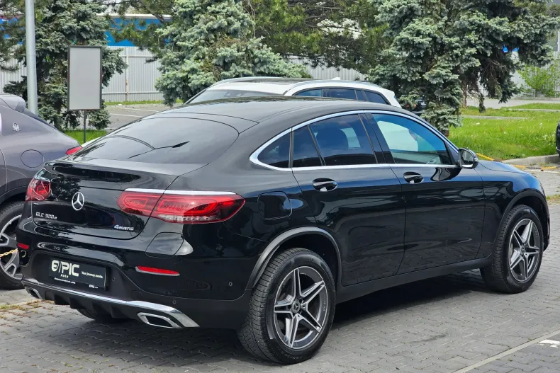 Mercedes-Benz GLC Coupe din 2022 cu 51.820 km - oferta MER209215 - foto 3