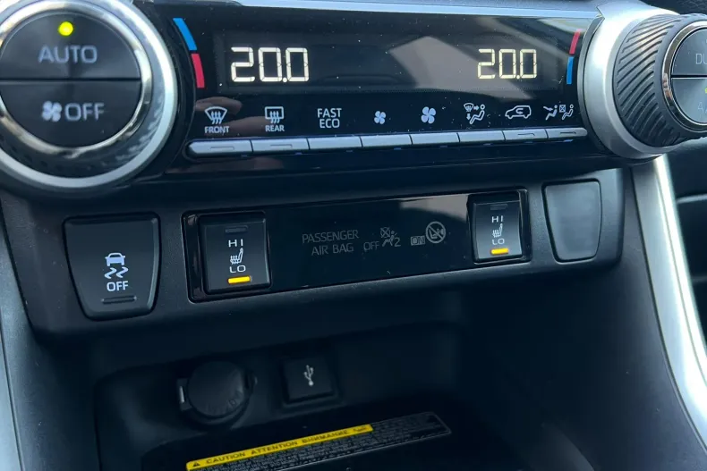 Toyota RAV4 din 2020 cu 94.578 km - oferta TOY209216 - foto 32