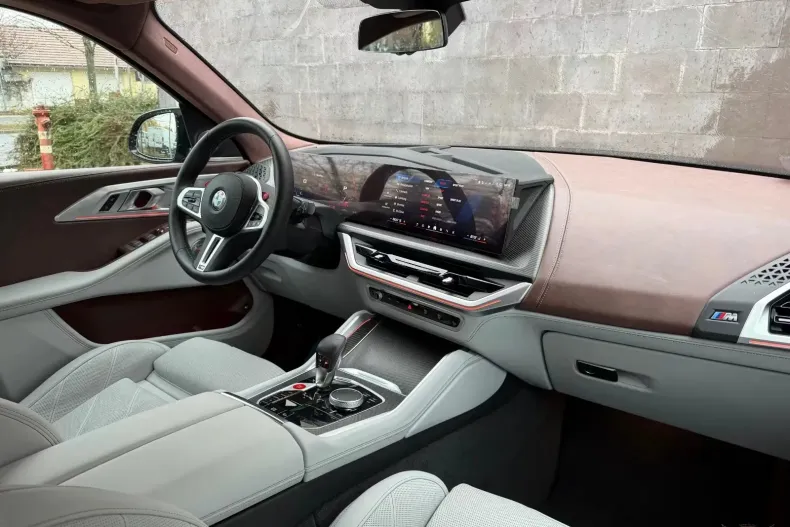 BMW XM (Seria X) din 2025 cu 6.100 km - oferta BMW209225 - foto 8